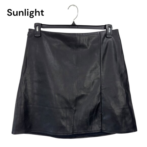 OLD NAVY Black Faux Leather High Rise Mini Skirt Side Slit Detail Women SZ L - Picture 1 of 12